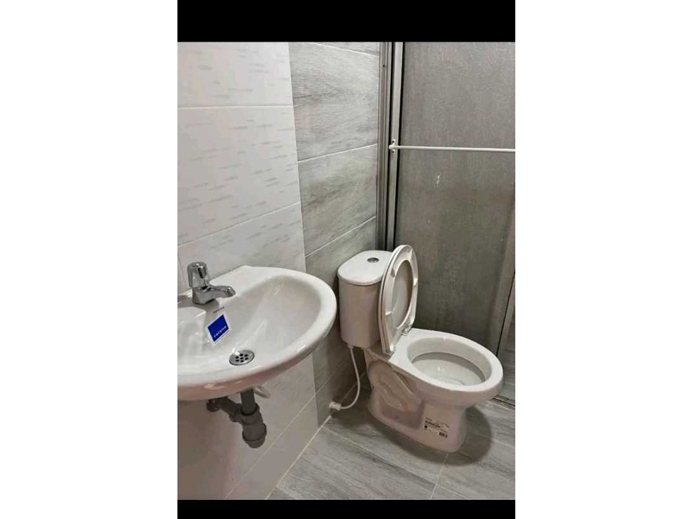 VENDE APARTA ESTUDIO EN EL CENTRO PISO 5 SIN ASCENSOR — foto 6
