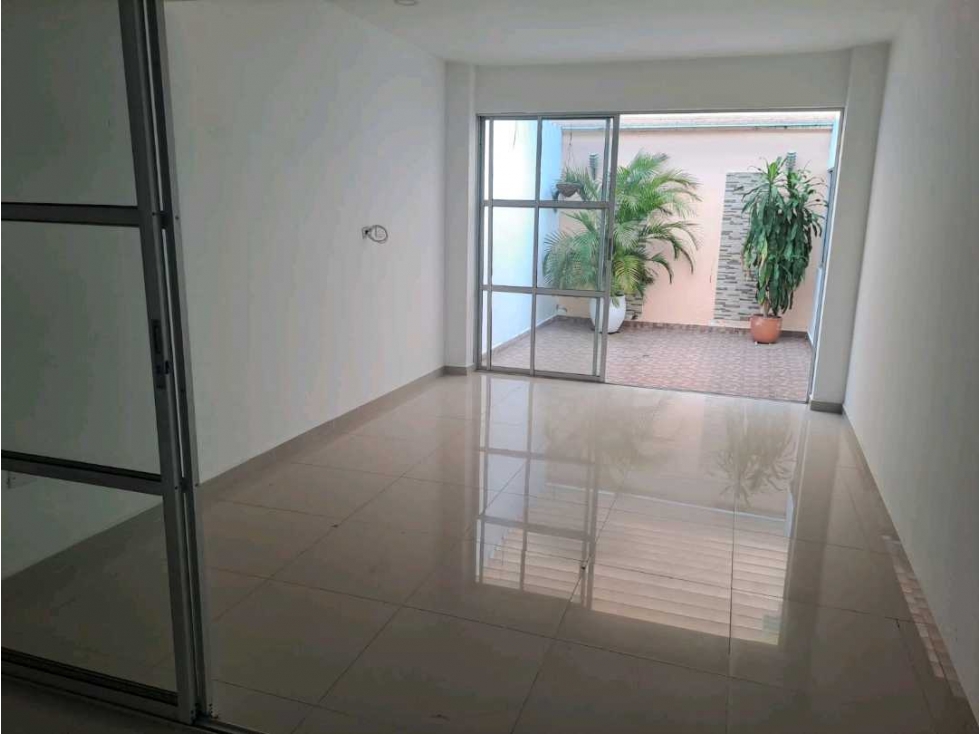 Vende casa de 2 pisos en el Barrio Montevrde MONTERIA — foto 6