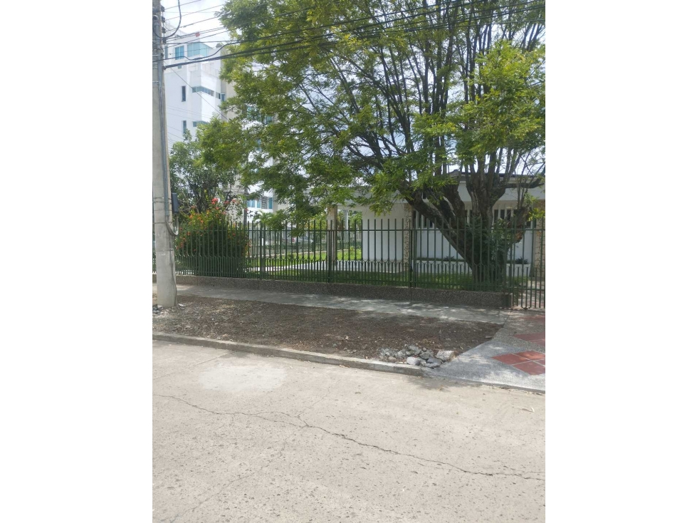 Vende Casa esquinera en el barrio pasatiempo ACABADOS RENOVADOS
