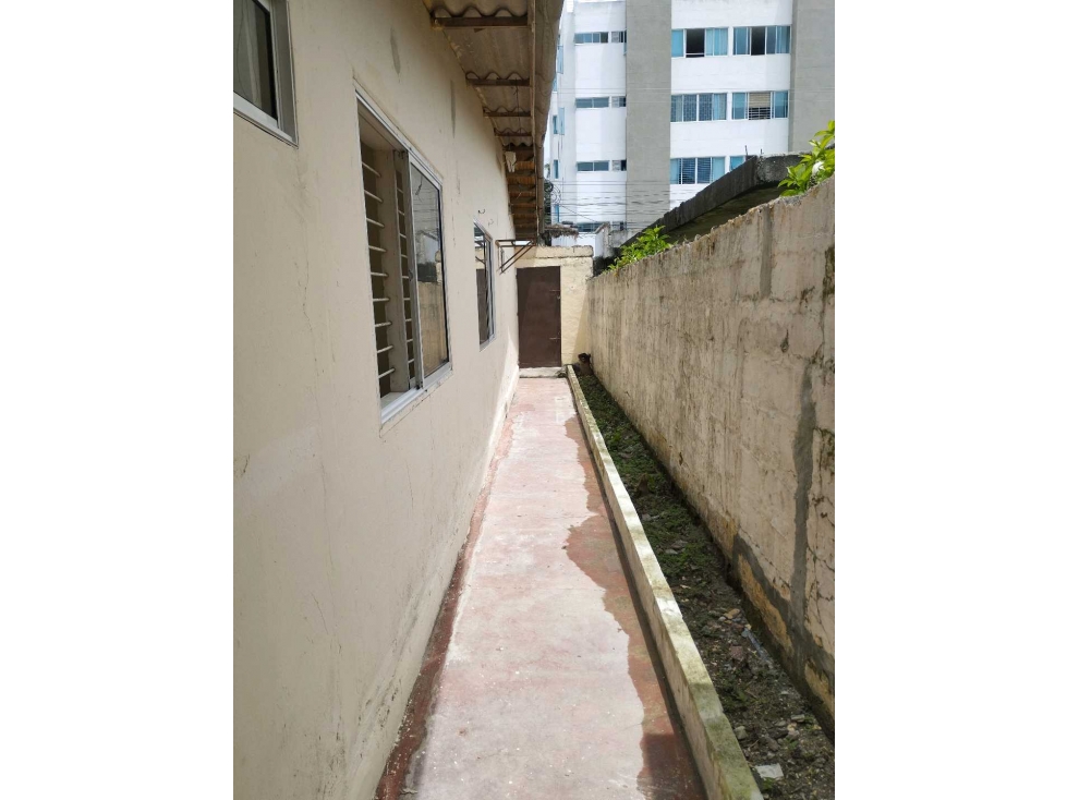 Vende Casa esquinera en el barrio pasatiempo ACABADOS RENOVADOS — foto 5