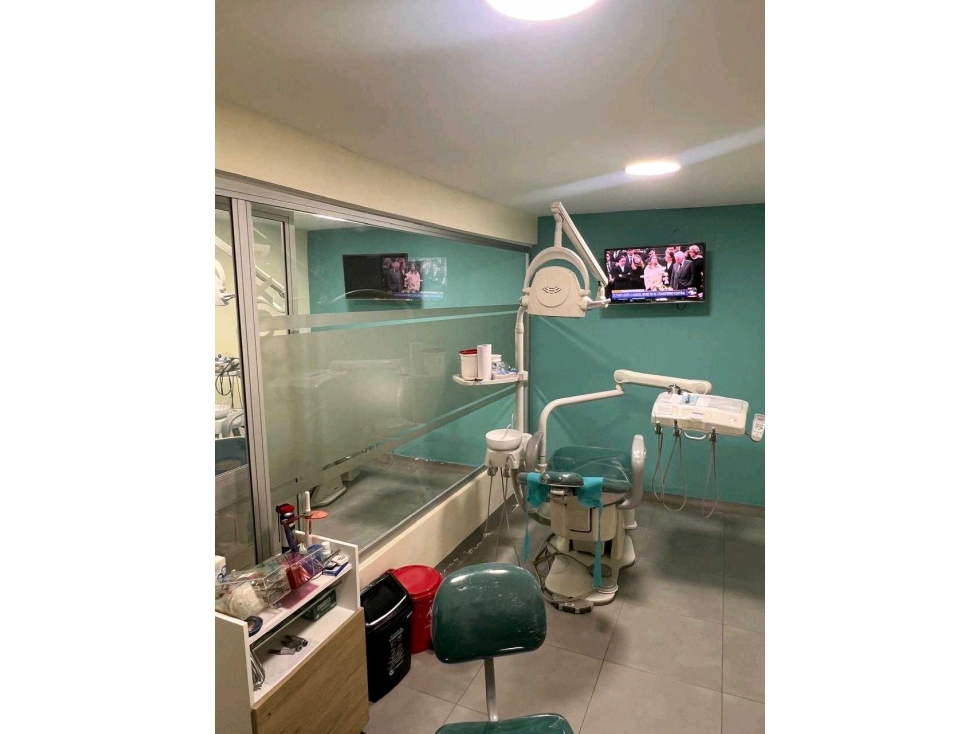 VENDE CONSULTORIO ODONTOLOGICO ( SOLO EL NEGOCIO) - 1