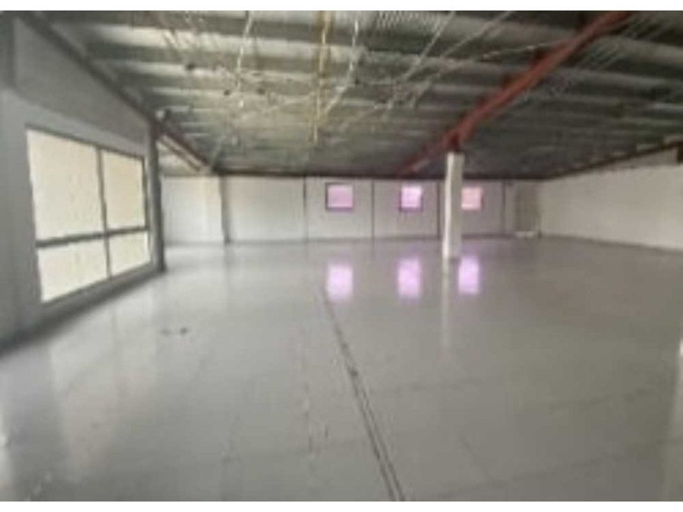 VENDE EDIFICIO COMERCIAL IDEAL PARA RESIDENCIAL - 2