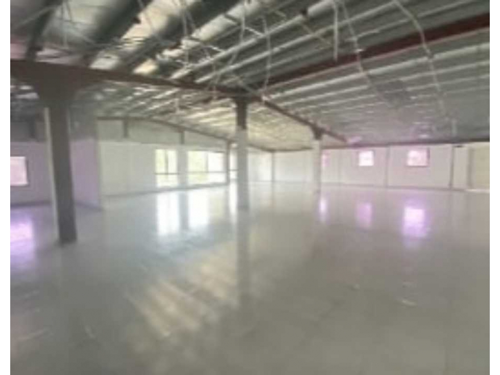 VENDE EDIFICIO COMERCIAL IDEAL PARA RESIDENCIAL - 3