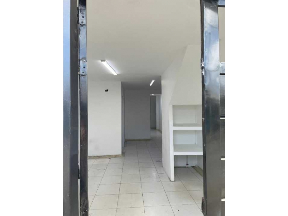 VENDE EDIFICIO DE CONSULTORIOS EN MONTERIA - 4
