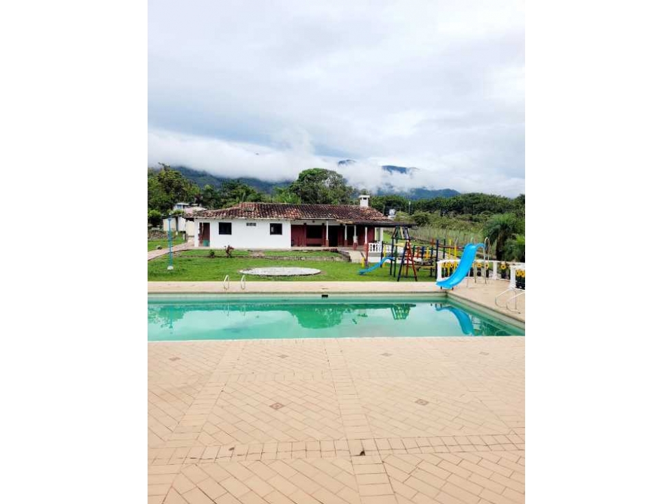 VENDE FINCA A UNA HORA DE CALI - 2