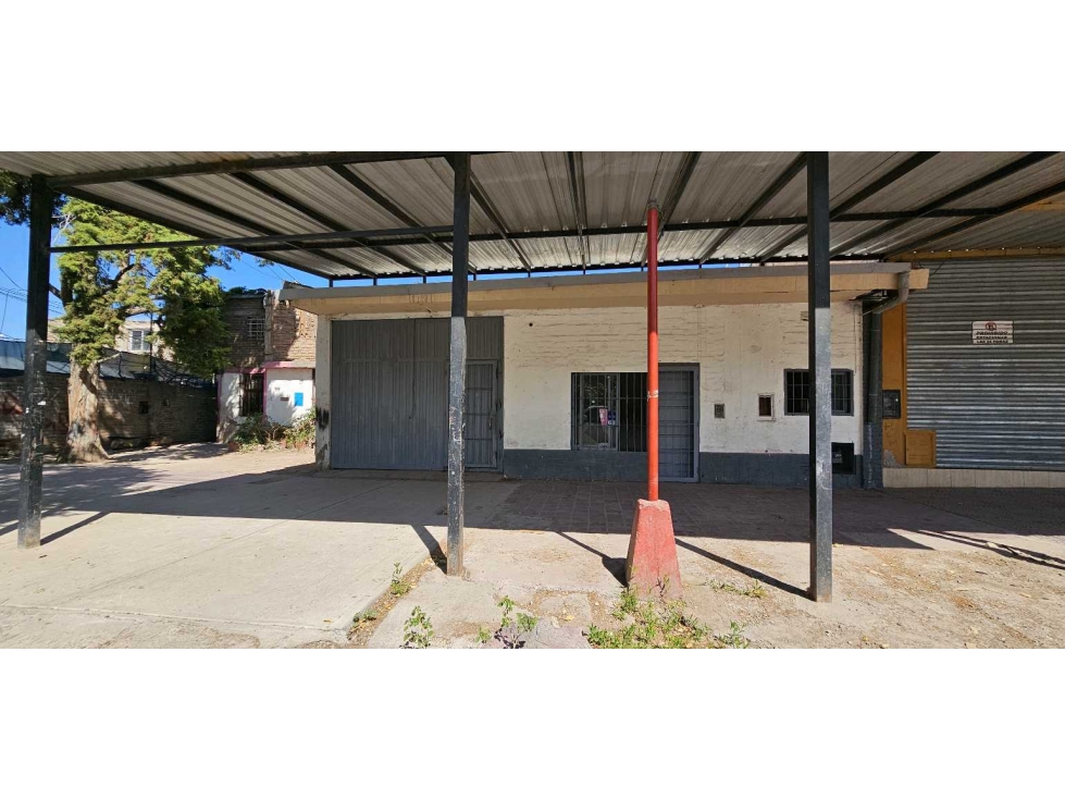 VENDE · GALPÓN · MULTIFUNCIONAL · CALLE INDEPENDENCIA · LAS HERAS - 4