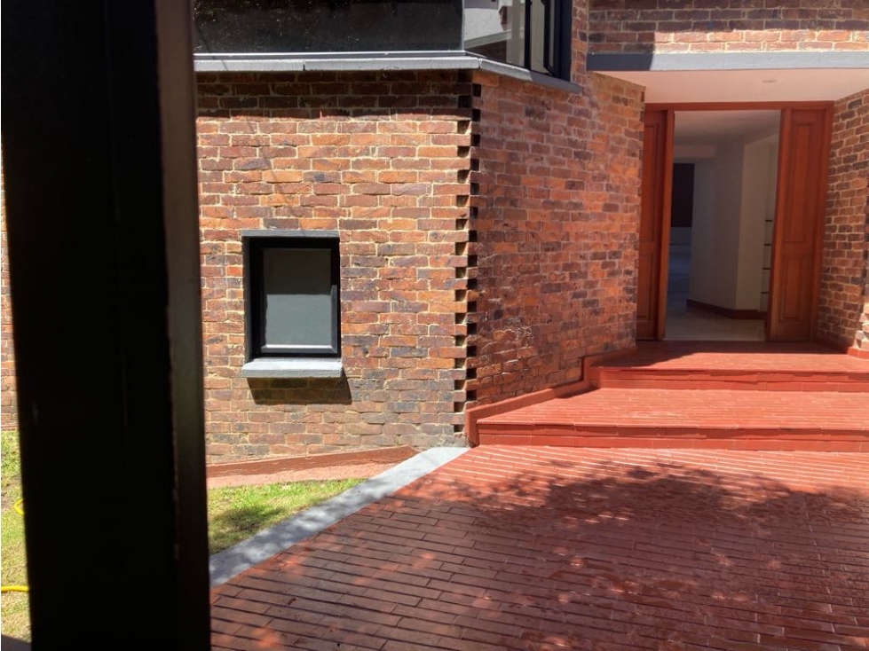 VENDE-ARRIENDA CASA SANTA ANA ORIENTAL