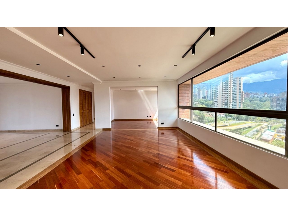 VENDEMOS APARTAMENTO AMPLIO SECTOR CC SANTA FE IDEAL PARA REMODELAR