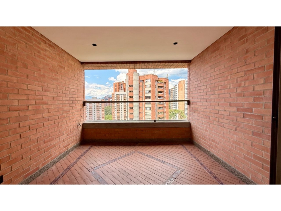 VENDEMOS APARTAMENTO AMPLIO SECTOR CC SANTA FE IDEAL PARA REMODELAR — foto 5