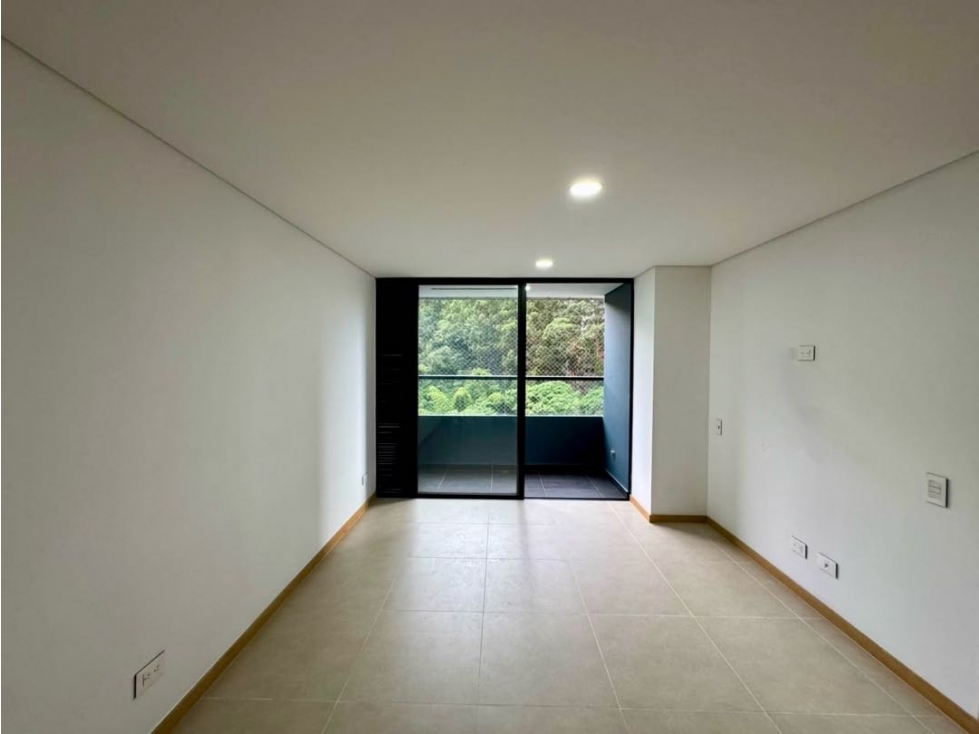 VENDEMOS APARTAMENTO CERCA AL COUNTRY CLUB Y AL TÚNEL — foto 2