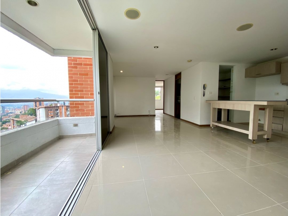 APARTAMENTO CON VISTA EN ENVIGADO - LA INMACULADA/CERCANO A CUMBRES — foto 2