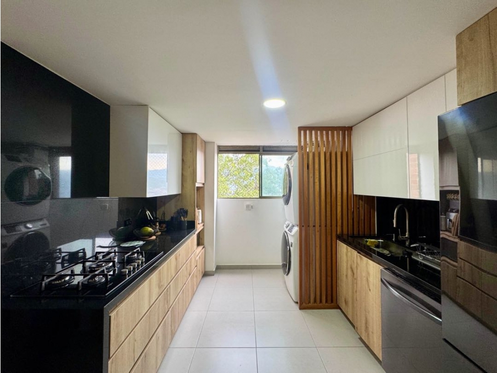 VENDEMOS APARTAMENTO DUPLEX ESQUINERO CON VISTA VERDE SECTOR SAN LUCAS — foto 3