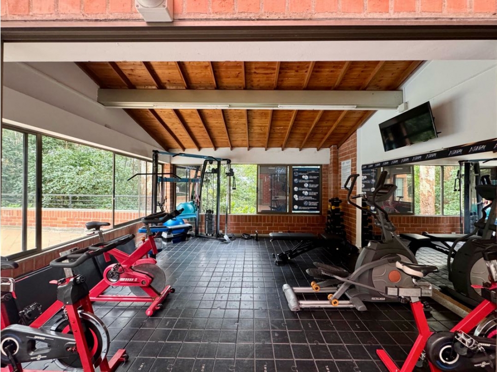 VENDEMOS APARTAMENTO DUPLEX ESQUINERO CON VISTA VERDE SECTOR SAN LUCAS — foto 6