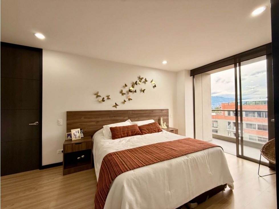 VENDEMOS APARTAMENTO DUPLEX PISO ALTO SECTOR PADRE MARIANITO — foto 6