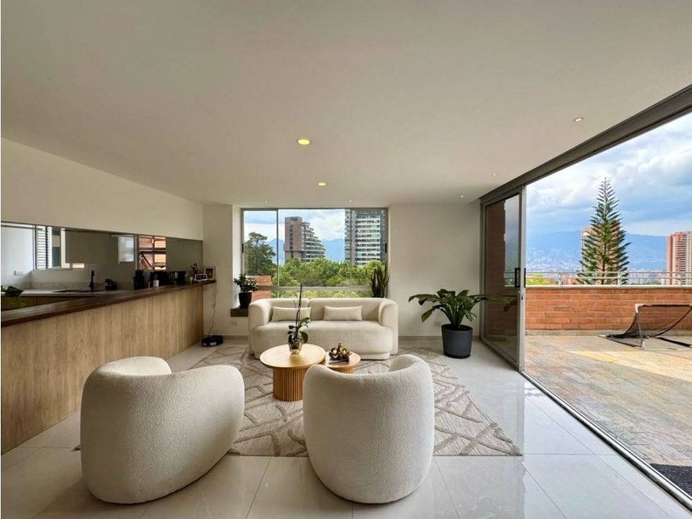 VENDEMOS APARTAMENTO DUPLEX REMODELADO SECTOR EL TESORO