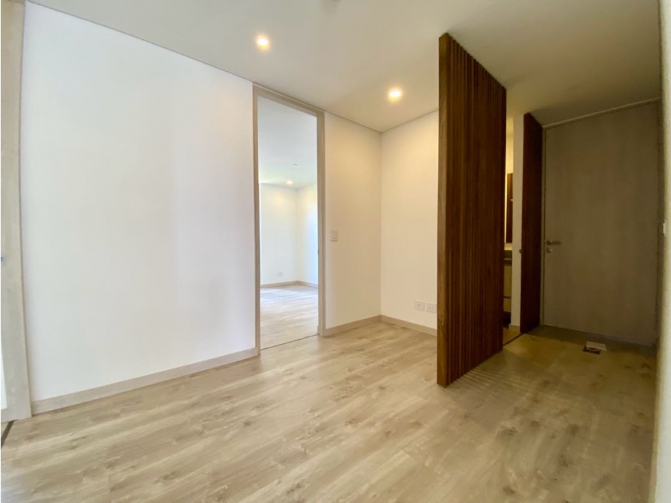 VENDEMOS APARTAMENTO NUEVO EN ALTOS DEL POBLADO — foto 5