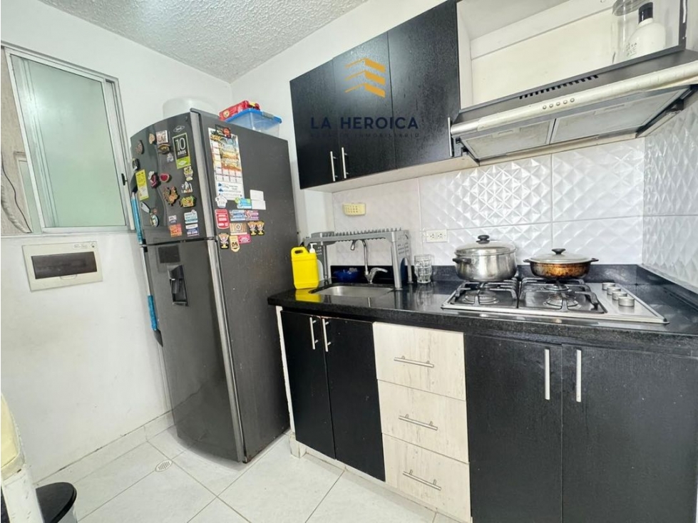 VENDEMOS APARTAMENTO EN CARACOLI -PARQUE HEREDIA-CARTAGENA — foto 4