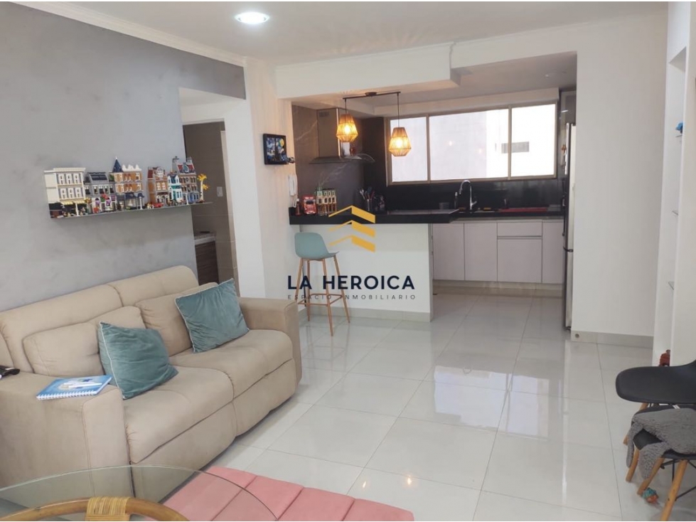 VENDEMOS APARTAMENTO EN EL PIE DE LA POPA