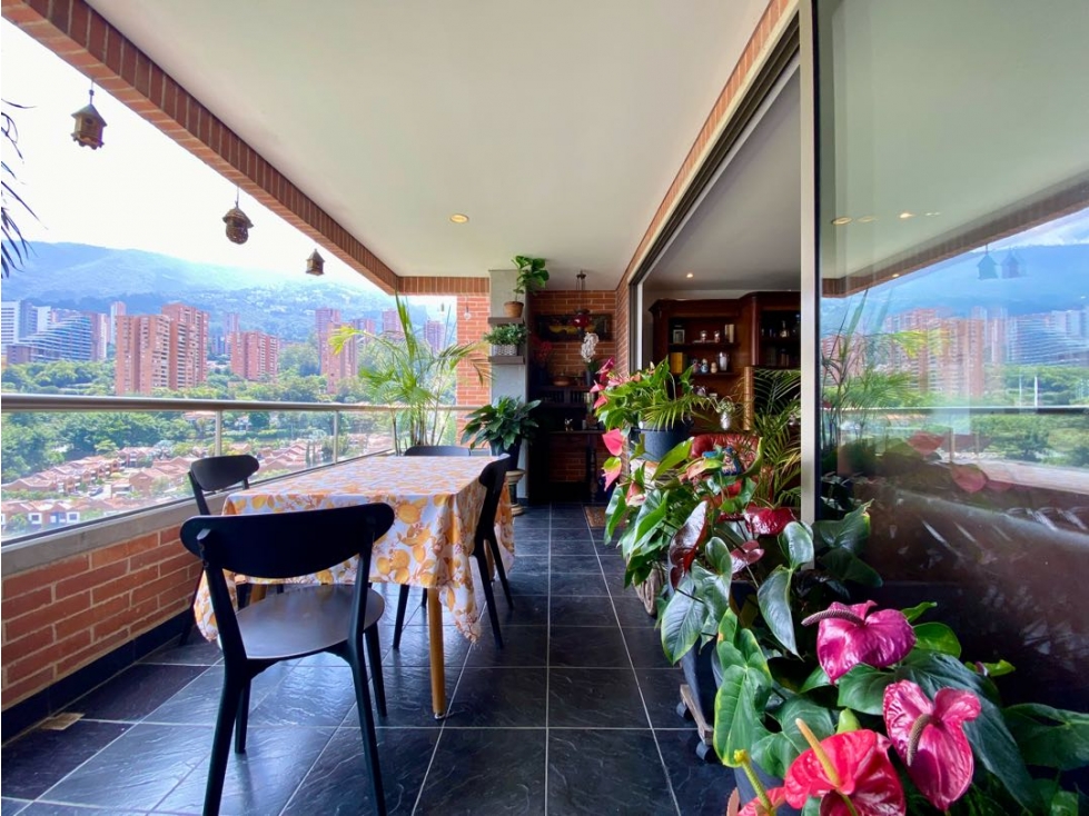 VENDEMOS APARTAMENTO HERMOSA VISTA EN EL POBLADO - LOMA LOS GONZALEZ — foto 2