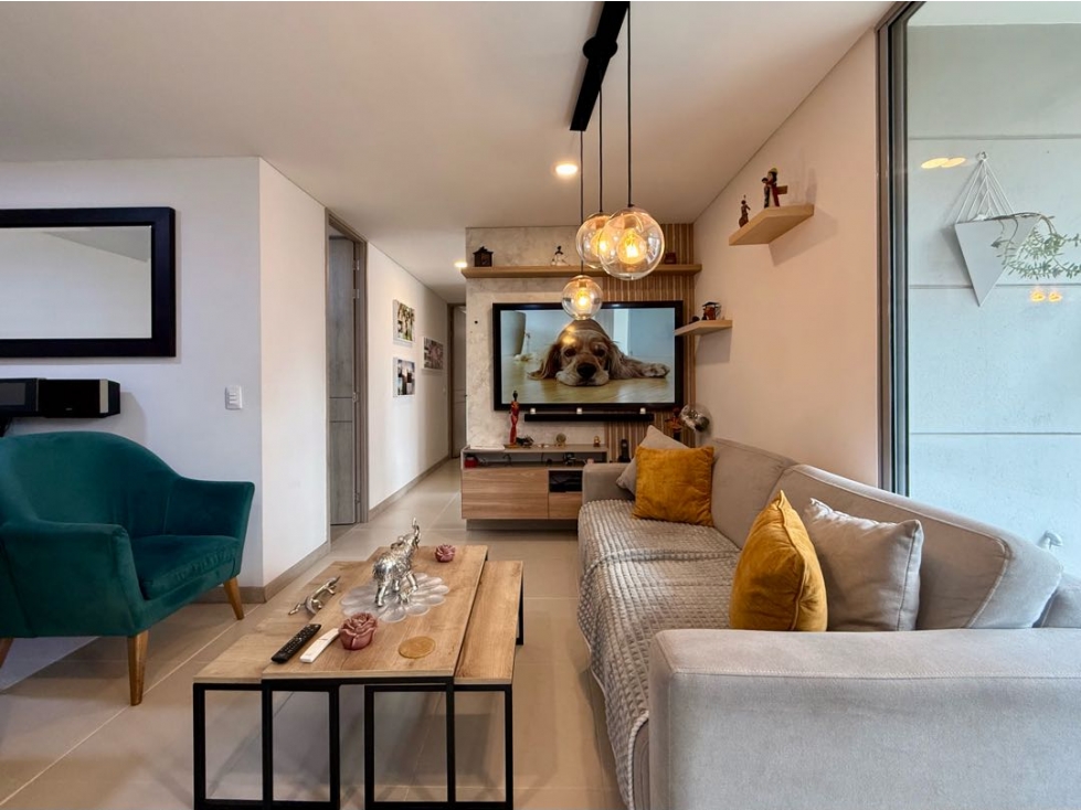 VENDEMOS APARTAMENTO EN LA LOMA DE LOS MESA ENVIGADO — foto 2