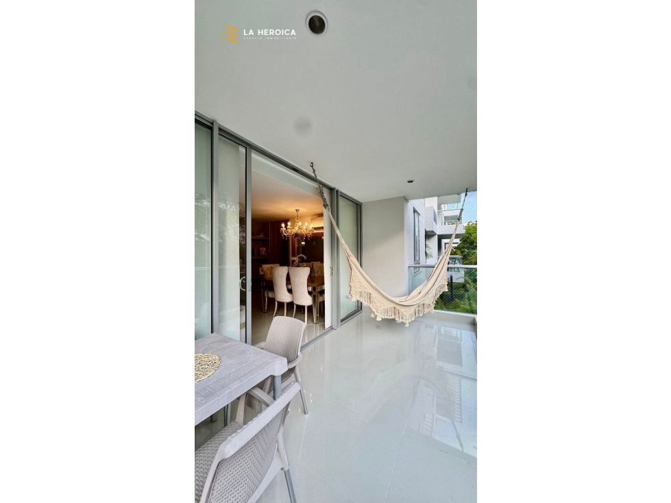 VENDEMOS APARTAMENTO EN SERENA DEL MAR -CARTAGENA