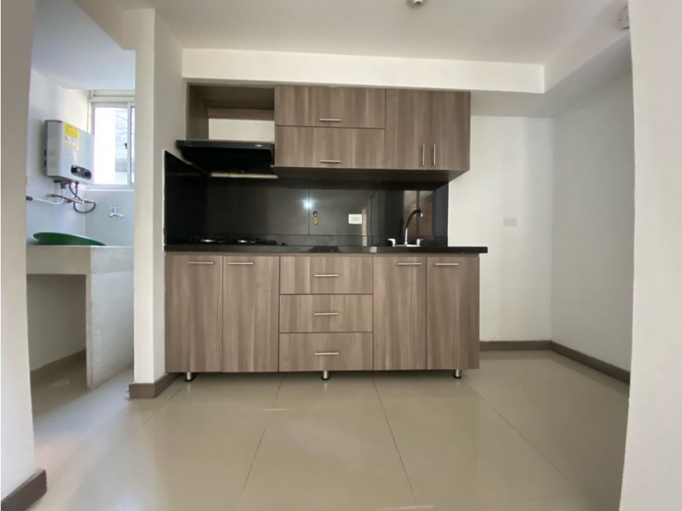 VENDEMOS APARTAMENTO EN SURAMERICA — foto 2