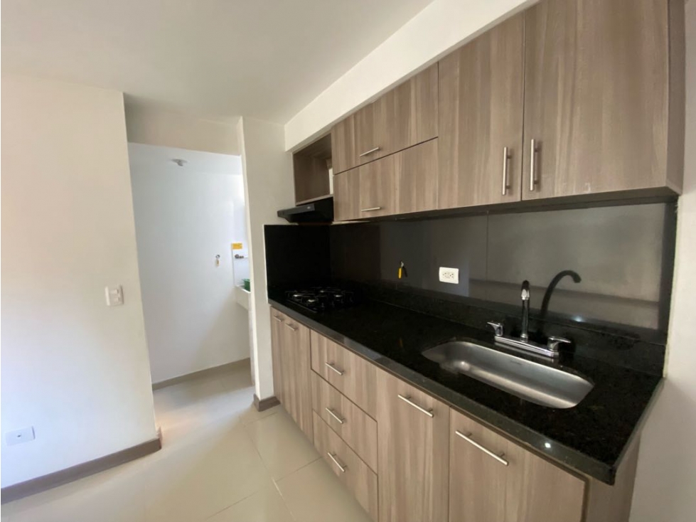 VENDEMOS APARTAMENTO EN SURAMERICA — foto 3