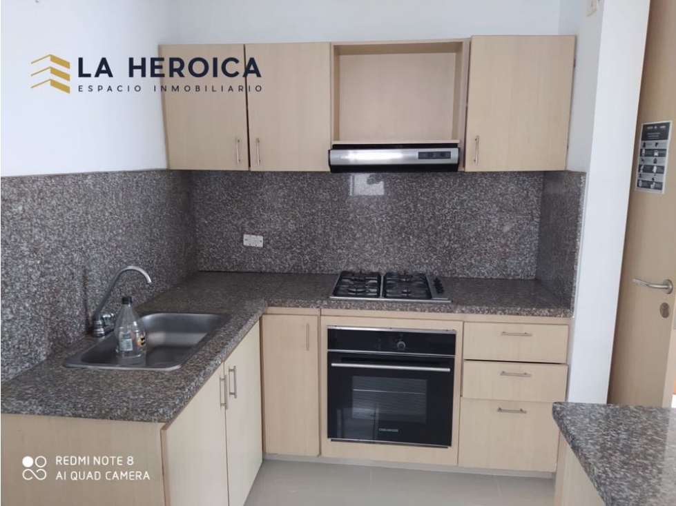 VENDEMOS APARTAMENTO EN TORRES DE MADEIRA-CARTAGENA