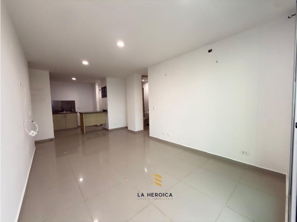 VENDEMOS APARTAMENTO EN TORRES DE MADEIRA — foto 4