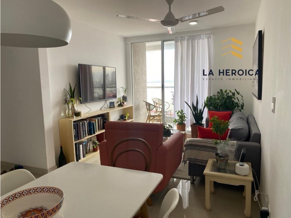 VENDEMOS APARTAMENTO EN URANTIA MANGA — foto 5