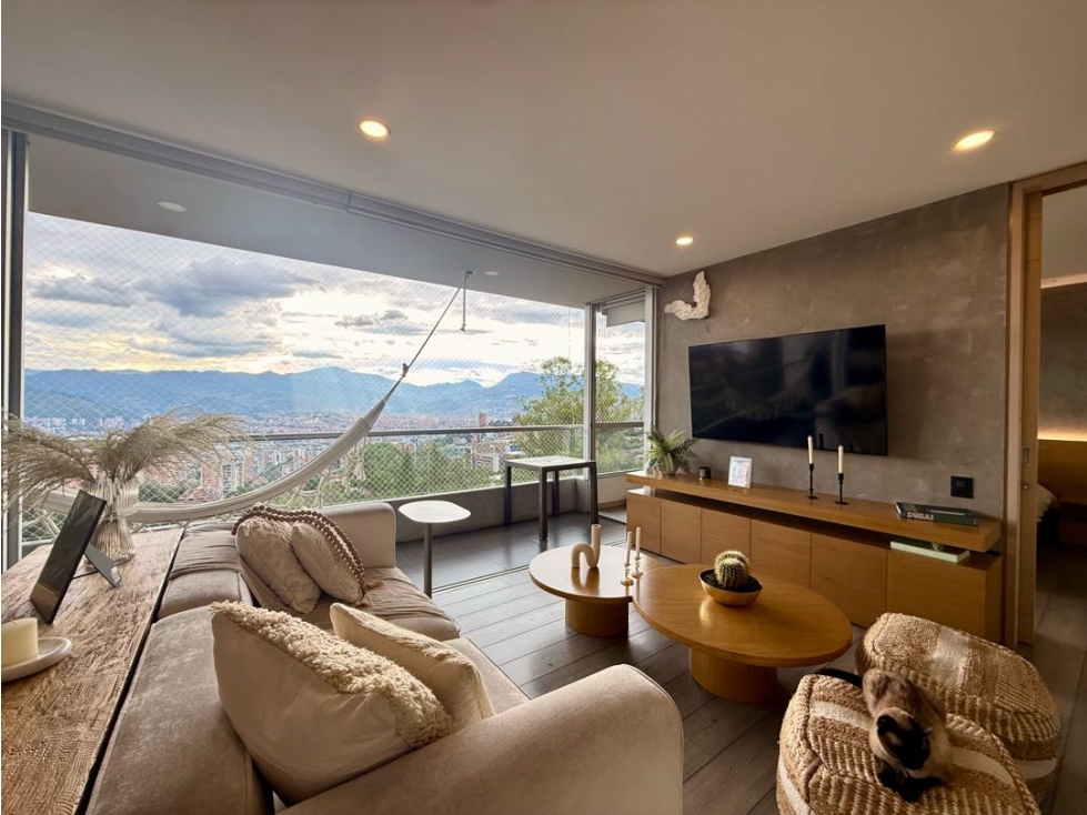 VENDEMOS APARTAMENTO MODERNO COLA DEL ZORRO VISTA A MEDELLIN — foto 2