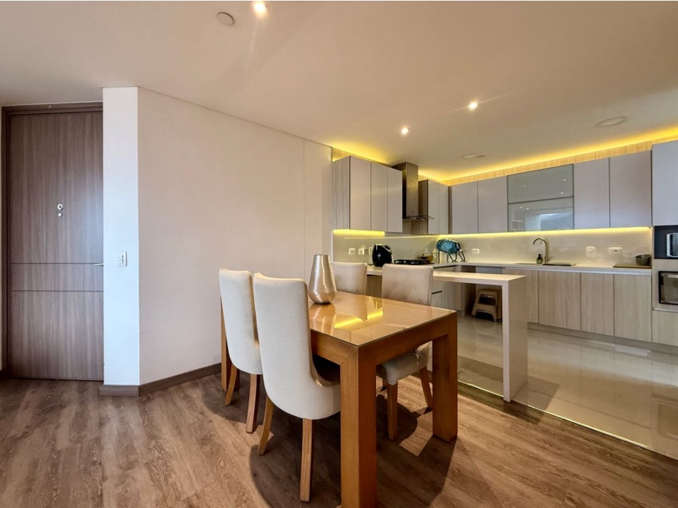 VENDEMOS APARTAMENTO MODERNO PISO ALTO CON VISTA SECTOR BENEDICTINOS — foto 2