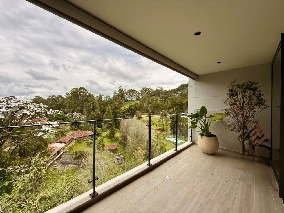 VENDEMOS APARTAMENTO MODERNO SAJONIA LLANOGRANDE ÚLTIMO PISO ESQUINERO — foto 3