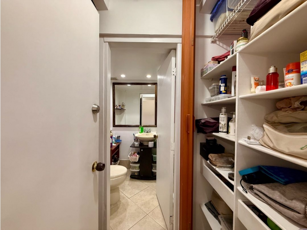 VENDEMOS APARTAMENTO PARA REMODELAR SECTOR LA VISITACION CERCA A TODO — foto 6