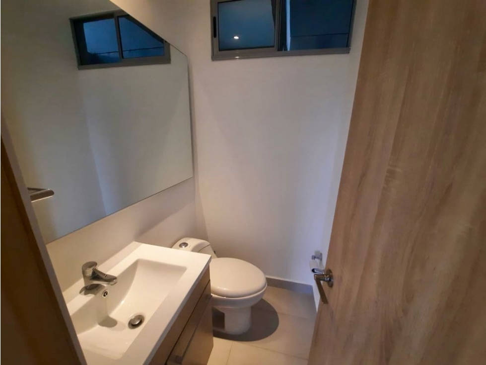 VENDEMOS APARTAMENTO POBLADO PARTE BAJA — foto 5