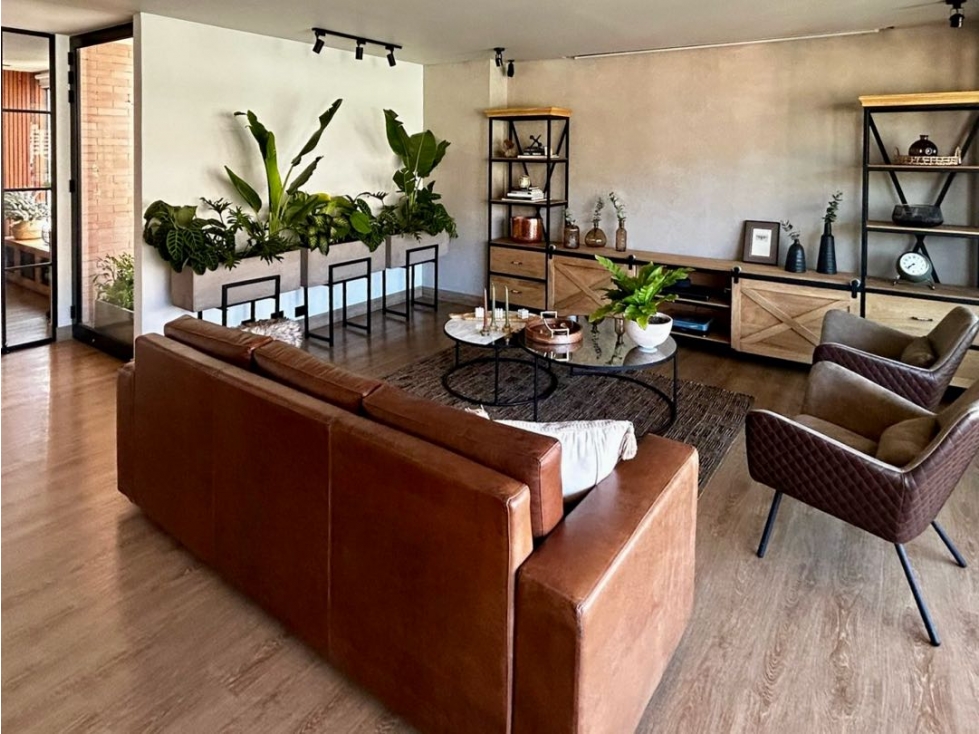 VENDEMOS APARTAMENTO REMODELADO PISO ALTO LOS PARRA — foto 4