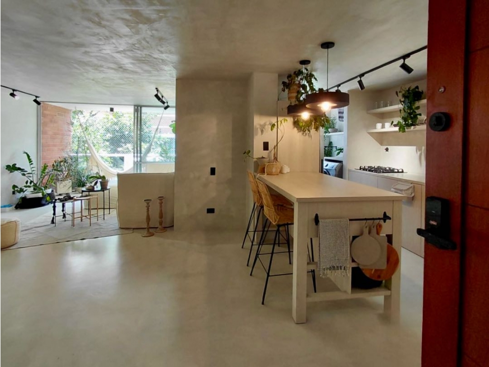 VENDEMOS APARTAMENTO REMODELADO EN LAS BRUJAS