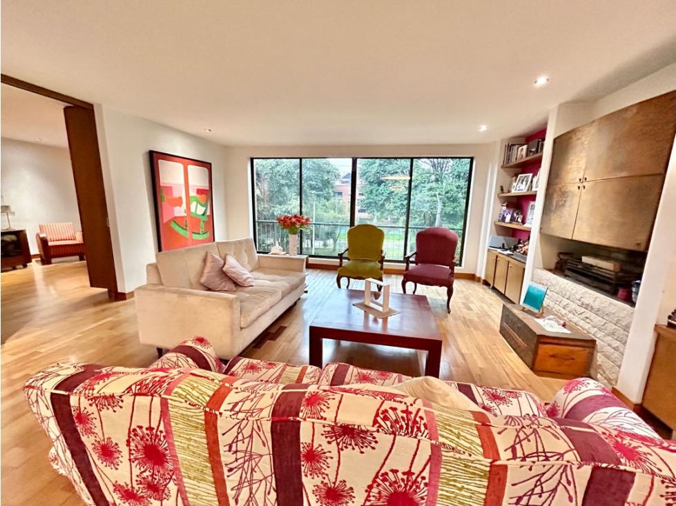 VENDEMOS APARTAMENTO REMODELADO EN SAN PATRICIO