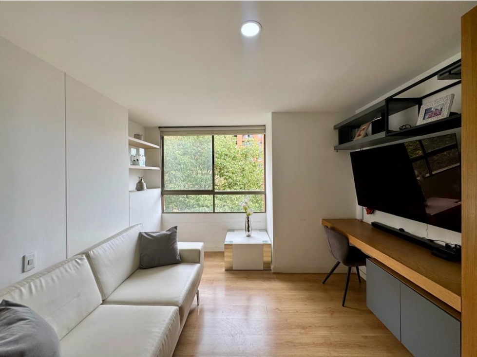 VENDEMOS APARTAMENTO REMODELADO SECTOR BALSOS CON VISTA VERDE — foto 4