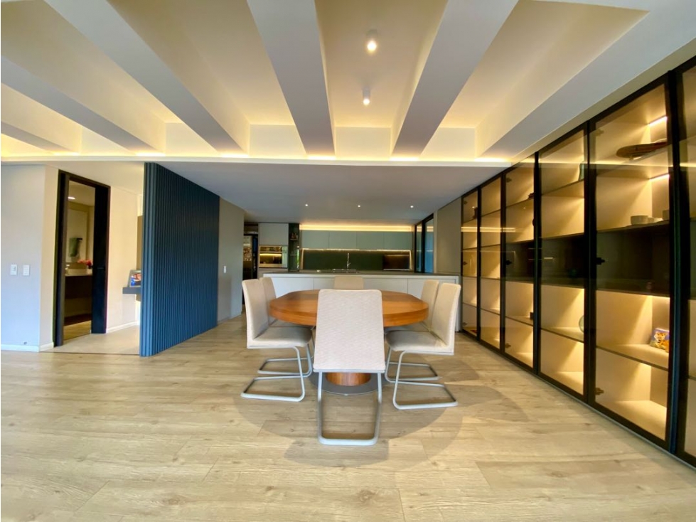 VENTA DE APARTAMENTO DÉ LUJO REMODELADO EN ÉL POBLADO SECTOR LOMAS 2 — foto 2