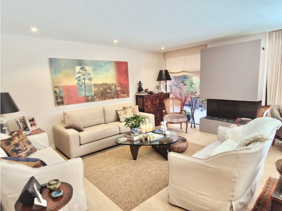 VENDEMOS APARTAMENTO REMODELADO EN LA CAROLINA CON AMPLIA TERRAZA