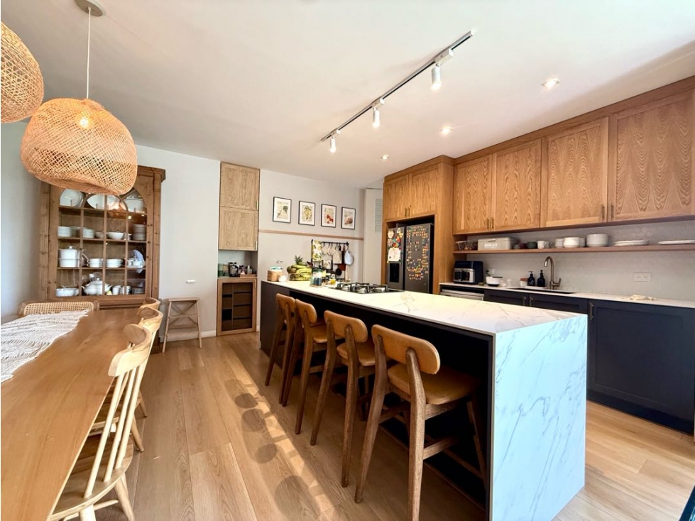 VENDEMOS APARTAMENTO REMODELADO SECTOR BALSOS PARTE ALTA — foto 3