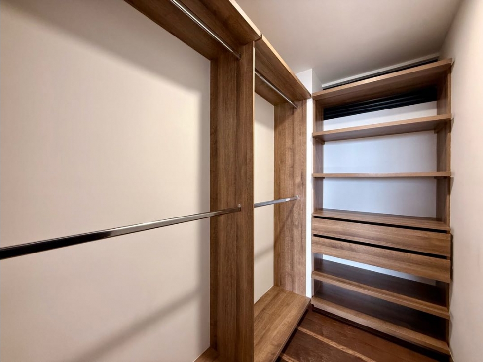 VENDEMOS APARTAMENTO SIERRAGRANDE CON VISTA VERDE — foto 5
