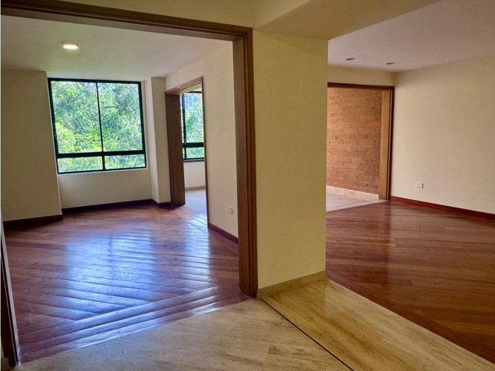 ARRIENDO 172mt cerca a la Clínica Medellín del Poblado UNIDAD — foto 2