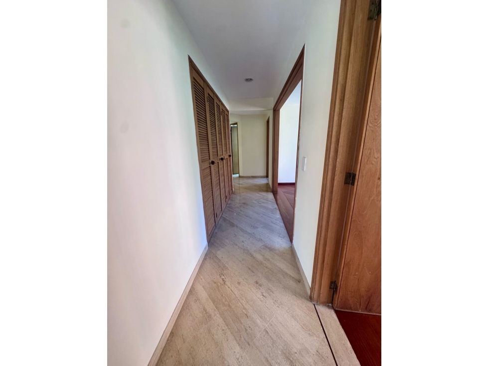 ARRIENDO 172mt cerca a la Clínica Medellín del Poblado UNIDAD — foto 3