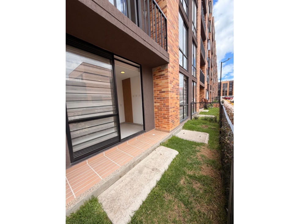 Vendemos apartamento primer piso en cajica en conjunto.