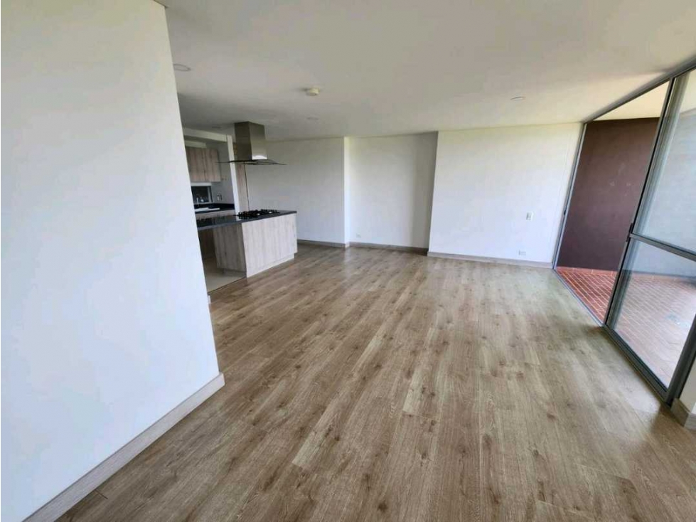 VENDEMOS APTO DE 81m² RIONEGRO CON VISTA, AMENIDADES Y BUEN PRECIO — foto 2