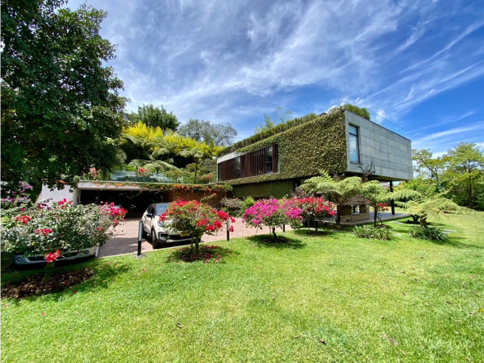 VENDEMOS CASA EN RIONEGRO - LLANOGRANDE SECTOR EL TABLAZO