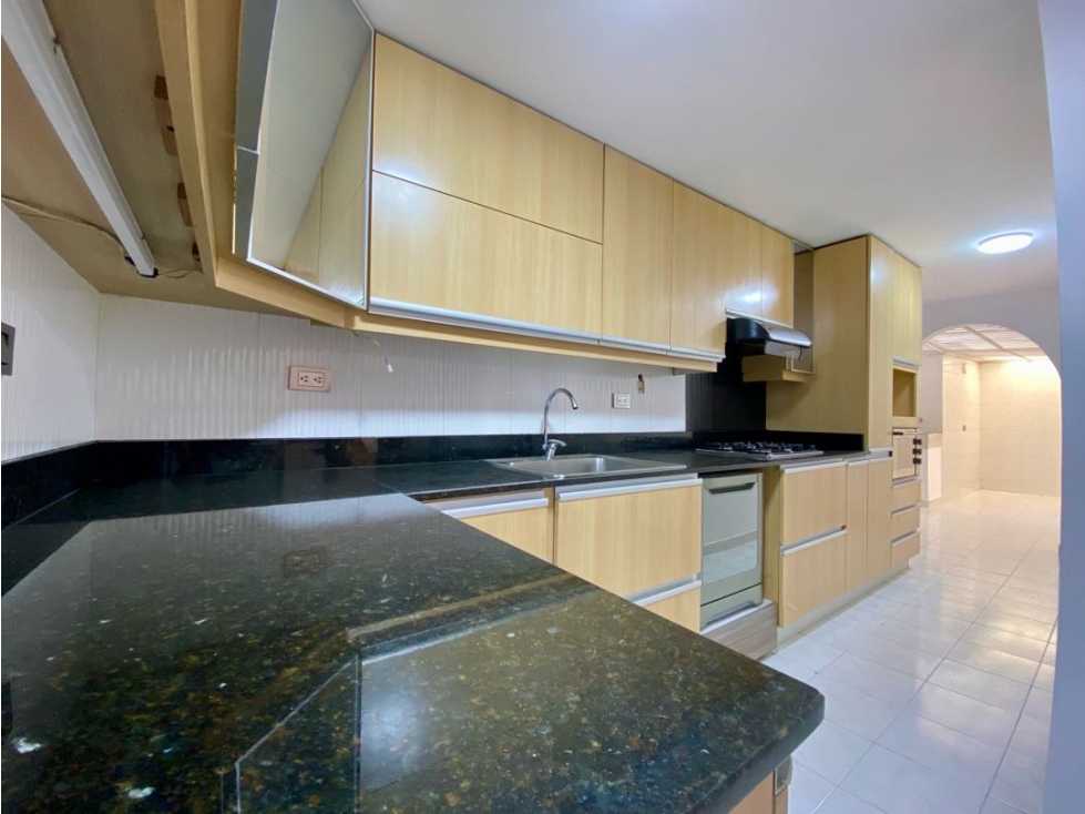 VENDEMOS CASA EN ENVIGADO SECTOR MALL LA SEBASTIANA — foto 4