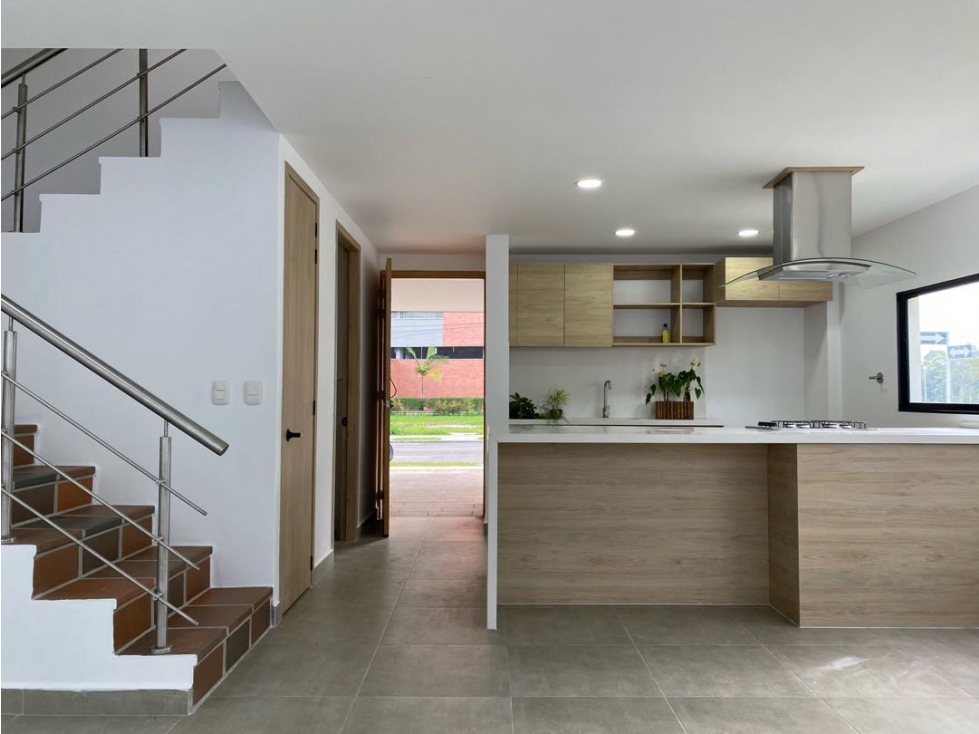 VENDEMOS CASA EN RIONEGRO SECTOR BARROBLANCO — foto 2